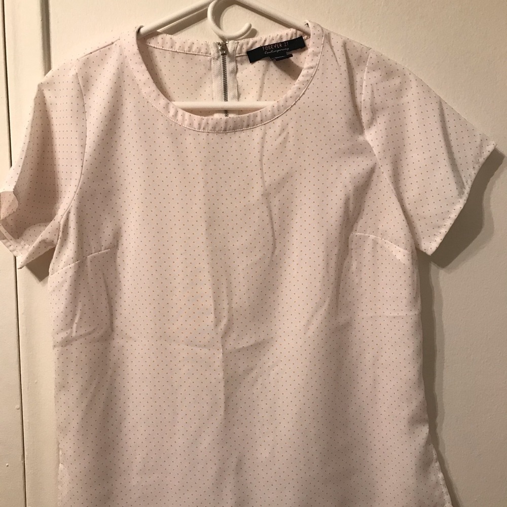 Women’s short sleeve blouse